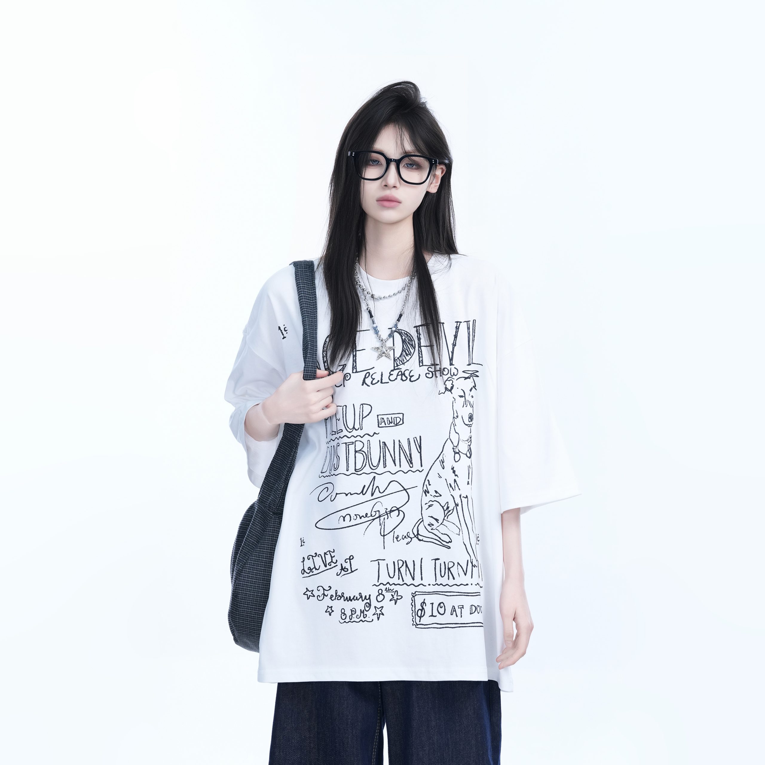 American Retro Graffiti Oversized Short Sleeve T-Shirt for Women - "Sit and Eat Until the Mountains Are Empty" Trendy Casual Style American Retro Graffiti Oversized Short Sleeve T-Shirt for Women - "Sit and Eat Until the Mountains Are Empty" Trendy Casual Style