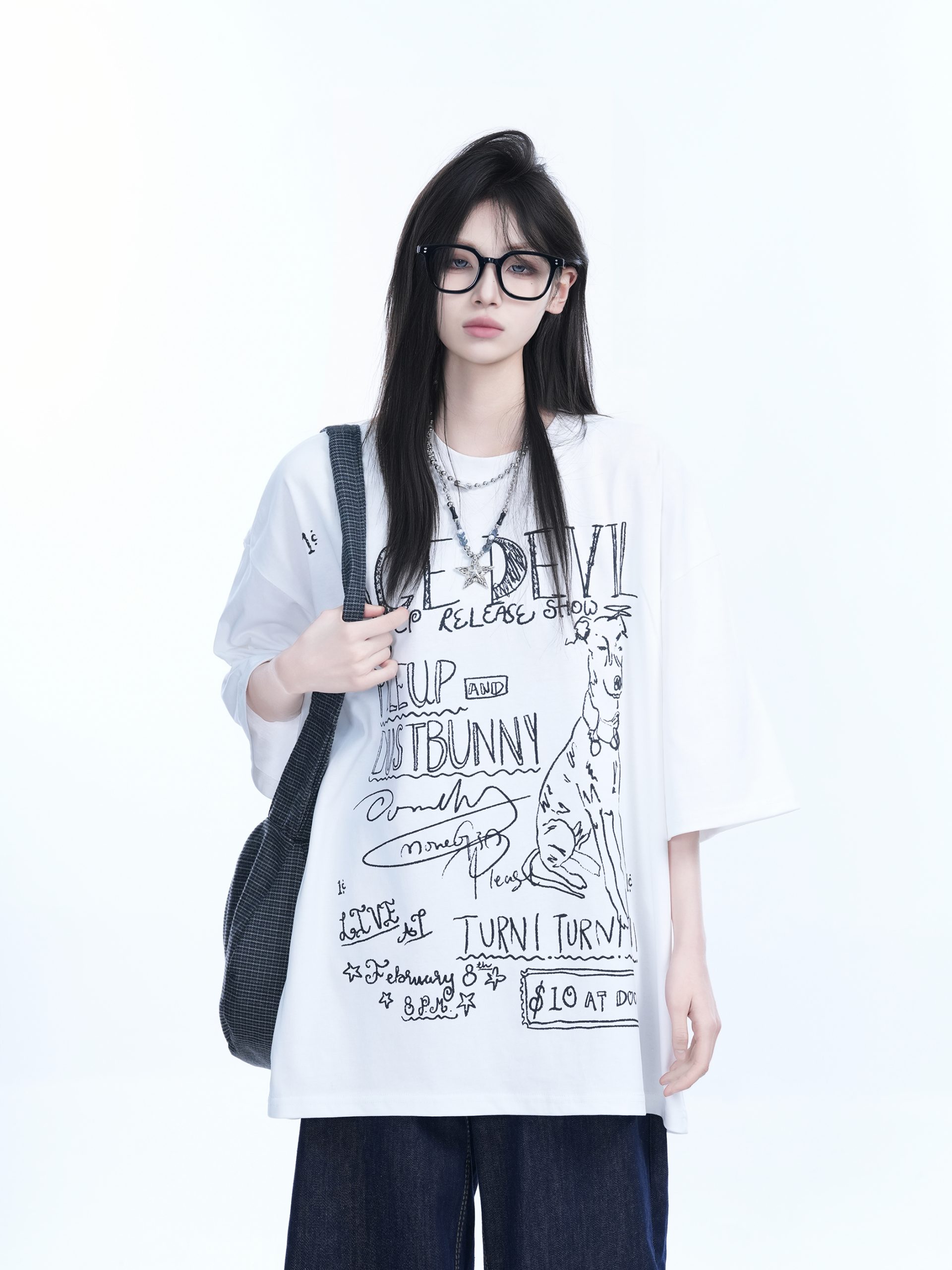 American Retro Graffiti Oversized Short Sleeve T-Shirt for Women - "Sit and Eat Until the Mountains Are Empty" Trendy Casual Style American Retro Graffiti Oversized Short Sleeve T-Shirt for Women - "Sit and Eat Until the Mountains Are Empty" Trendy Casual Style