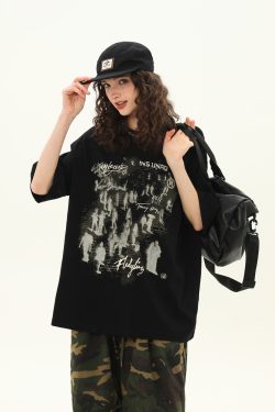 American Retro Graffiti Short Sleeve T-Shirt for Men and Women - Loose Fit Summer Streetwear Couple Top