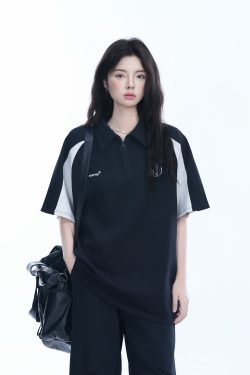 American Retro Half-Zip Collar Short-Sleeve T-Shirt for Women - Loose Fit Polo Style with Mountain-Inspired Graphic