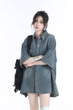 American Retro Heavy-Duty Washed Denim Short-Sleeve Shirt for Women, Unique Loose Fit, Casual Mountain-Inspired Style
