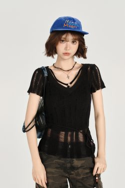 American Retro Hollowed-Out Ripped Short-Sleeve Cover-Up for Women - Slim-Fit Summer Top in Girly Style