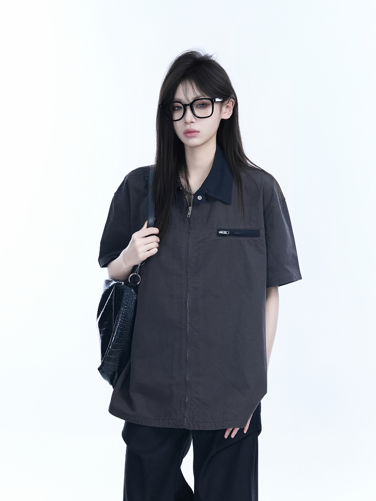 American Retro Lapel Zip Short Sleeve Shirt for Women - Gender-Neutral Loose Fit with Unique Niche Design, Casual Vintage Style American Retro Lapel Zip Short Sleeve Shirt for Women - Gender-Neutral Loose Fit with Unique Niche Design, Casual Vintage Style