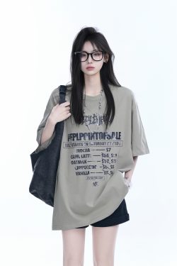 American Retro Loose Fit Round Neck Short Sleeve T-Shirt for Women – Trendy Mountain-Inspired Design