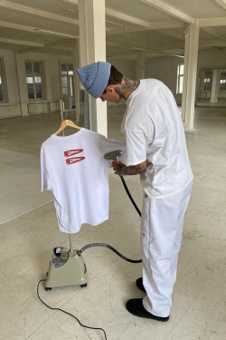 American Retro Minimalist Casual Printed T-Shirt for Men and Women - Versatile Loose Fit Pure Cotton Short Sleeve