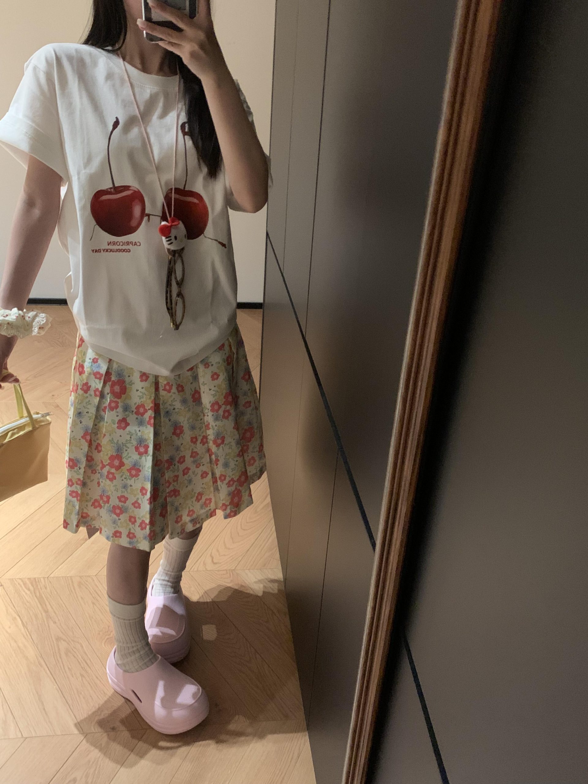 American Retro Pink Floral Midi Skirt for Women - Versatile High-Waisted Pleated Summer Skirt, Casual 90s Style American Retro Pink Floral Midi Skirt for Women - Versatile High-Waisted Pleated Summer Skirt, Casual 90s Style