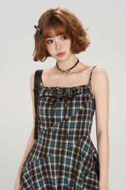 American Retro Plaid Spaghetti Strap Dress for Women - Fitted Summer Style, Cute Girly Design, Perfect for Y2K Fashion Lovers