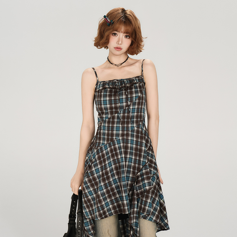 American Retro Plaid Spaghetti Strap Dress for Women - Fitted Summer Style, Cute Girly Design, Perfect for Y2K Fashion Lovers American Retro Plaid Spaghetti Strap Dress for Women - Fitted Summer Style, Cute Girly Design, Perfect for Y2K Fashion Lovers