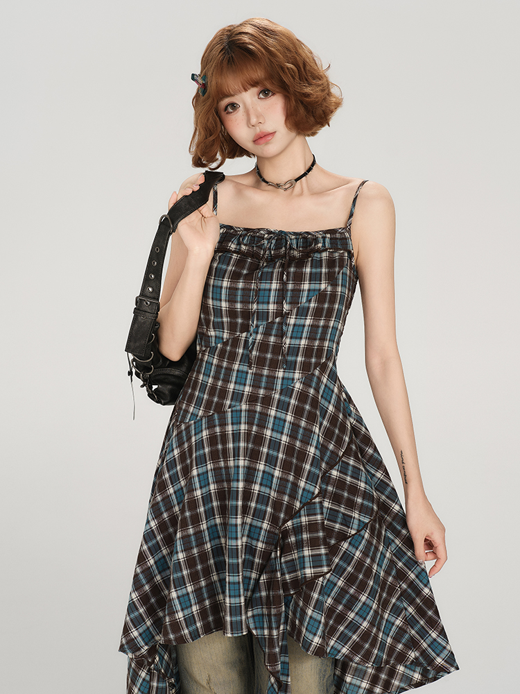American Retro Plaid Spaghetti Strap Dress for Women - Fitted Summer Style, Cute Girly Design, Perfect for Y2K Fashion Lovers American Retro Plaid Spaghetti Strap Dress for Women - Fitted Summer Style, Cute Girly Design, Perfect for Y2K Fashion Lovers