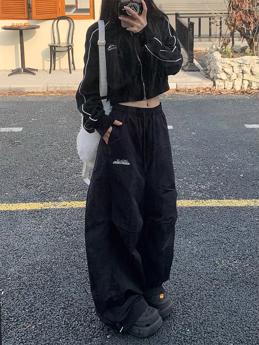 American Retro Pleated Wide-Leg Work Pants for Women - Casual Loose Drape Summer Style American Retro Pleated Wide-Leg Work Pants for Women - Casual Loose Drape Summer Style