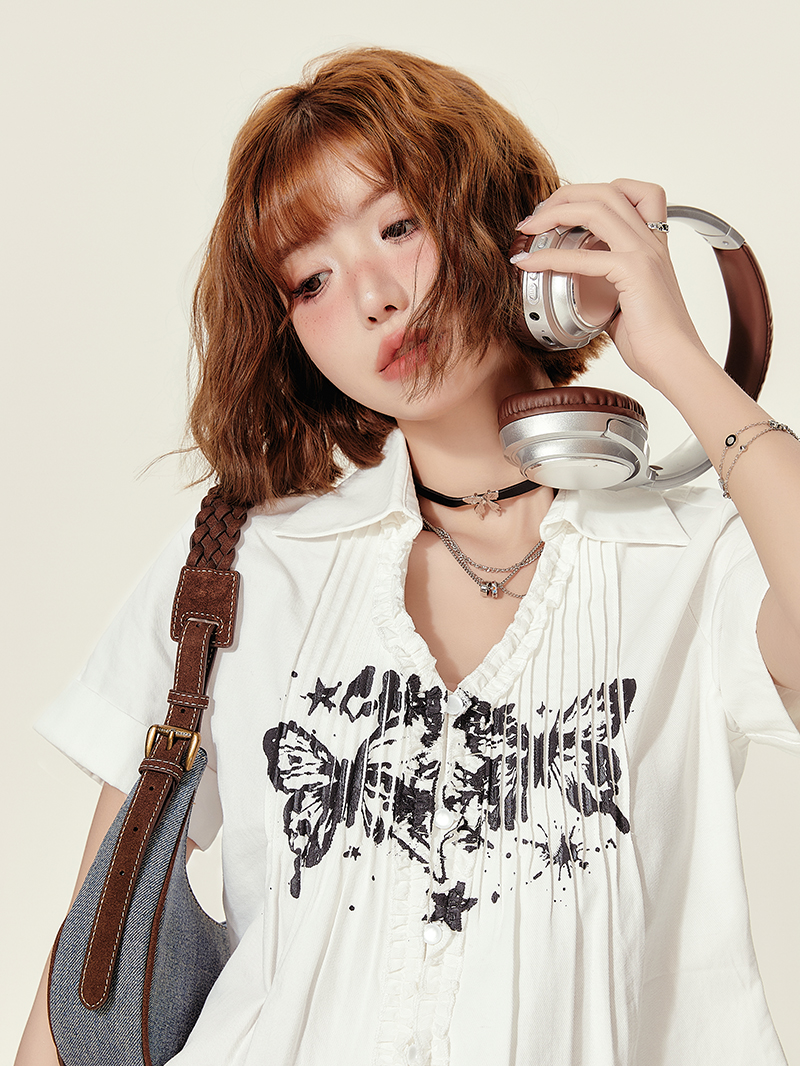 American Retro Printed Short-Sleeve Blouse for Women - Summer Ruffled V-Neck Top, Slimming Fit, Vintage Style American Retro Printed Short-Sleeve Blouse for Women - Summer Ruffled V-Neck Top, Slimming Fit, Vintage Style