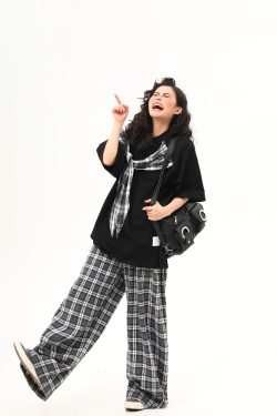 American Retro Short-Sleeve T-Shirt for Women - Wild A-Zi Shawl Design, Loose Fit, Summer Versatile Style