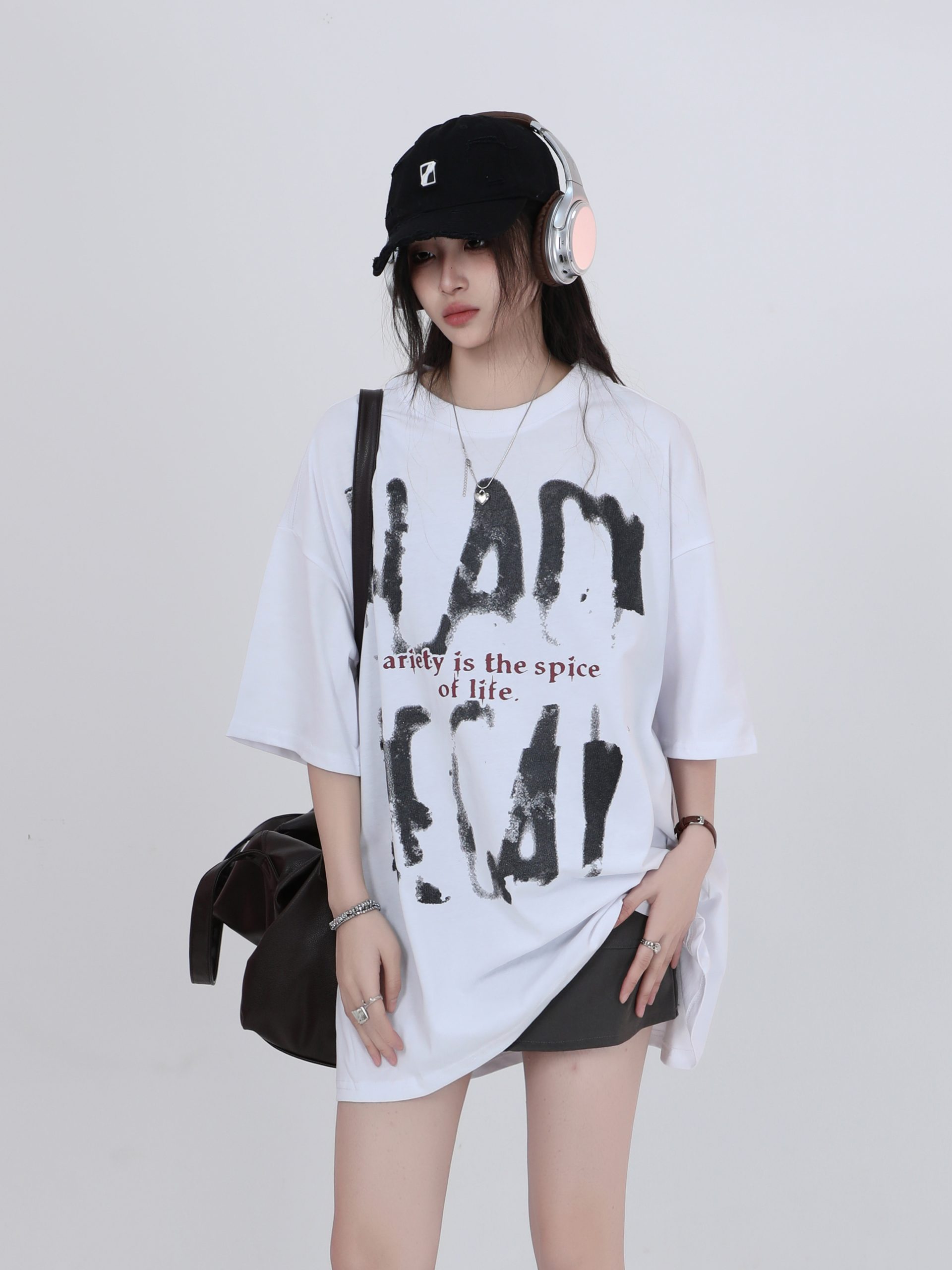 American Retro Short-Sleeve T-Shirt for Women, Summer Loose Fit, Niche Couple Graphic Tee, Vintage-Inspired Mountain Design American Retro Short-Sleeve T-Shirt for Women, Summer Loose Fit, Niche Couple Graphic Tee, Vintage-Inspired Mountain Design