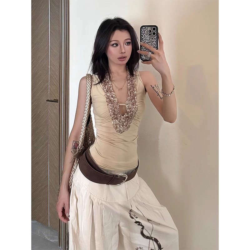 American Retro Sleeveless Spicy Girl Tank Top with Sequins, Slim Fit Summer Top, Trendy Y2K Style American Retro Sleeveless Spicy Girl Tank Top with Sequins, Slim Fit Summer Top, Trendy Y2K Style