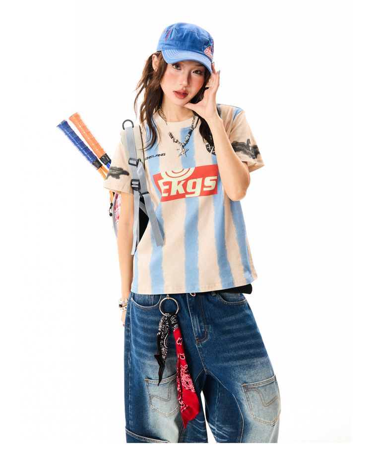 American Retro Sports Style Short-Sleeve T-Shirt for Women - Slim Fit Summer Top, Versatile 90s Inspired Fashion American Retro Sports Style Short-Sleeve T-Shirt for Women - Slim Fit Summer Top, Versatile 90s Inspired Fashion