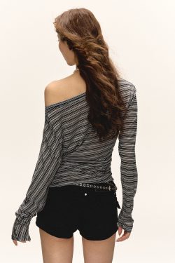 American Retro Striped Off-Shoulder T-Shirt for Women - Lightweight Pleated Slim Fit Top, Spring/Summer 90s Trend