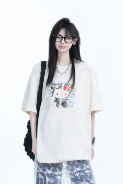 American Retro Style Black Short-Sleeve T-Shirt for Women with Kitty Cat Graffiti, Loose Round Neck, Y2K Vibe, Casual Fashion Top