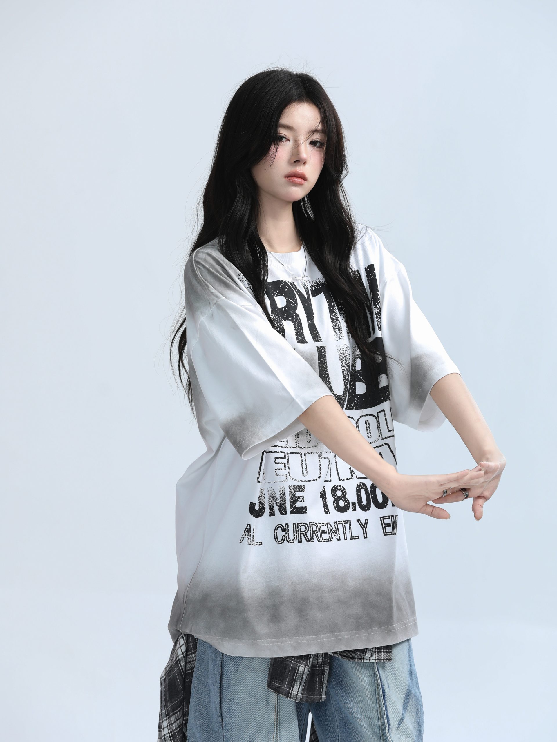 American Retro Tie-Dye Red Short Sleeve T-Shirt for Women - Heavy-Duty Loose Fit Summer Tee with Mountain Graphic Design American Retro Tie-Dye Red Short Sleeve T-Shirt for Women - Heavy-Duty Loose Fit Summer Tee with Mountain Graphic Design