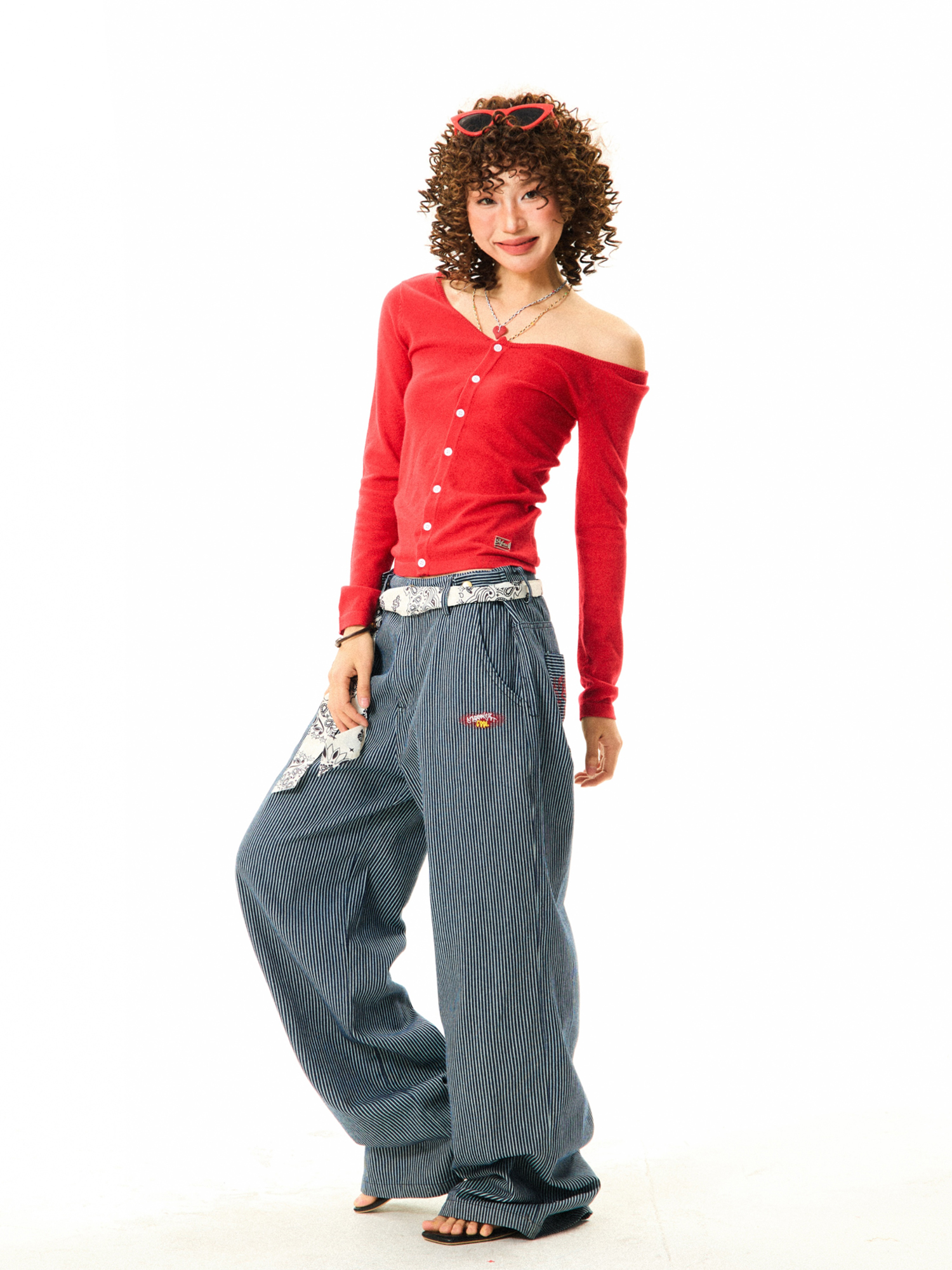 American Retro Vertical Striped Loose Wide-Leg Pants for Women - Versatile Casual Style Inspired by Y2K Fashion American Retro Vertical Striped Loose Wide-Leg Pants for Women - Versatile Casual Style Inspired by Y2K Fashion