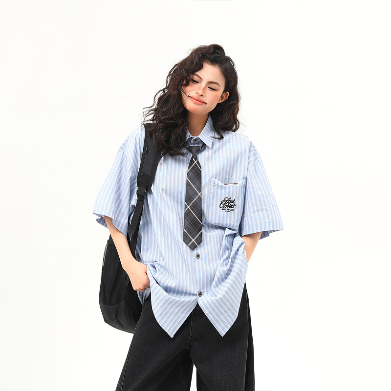 American Retro Vertical Striped Short-Sleeve Shirt for Women with Embroidered Letters - Artistic College Style Top American Retro Vertical Striped Short-Sleeve Shirt for Women with Embroidered Letters - Artistic College Style Top