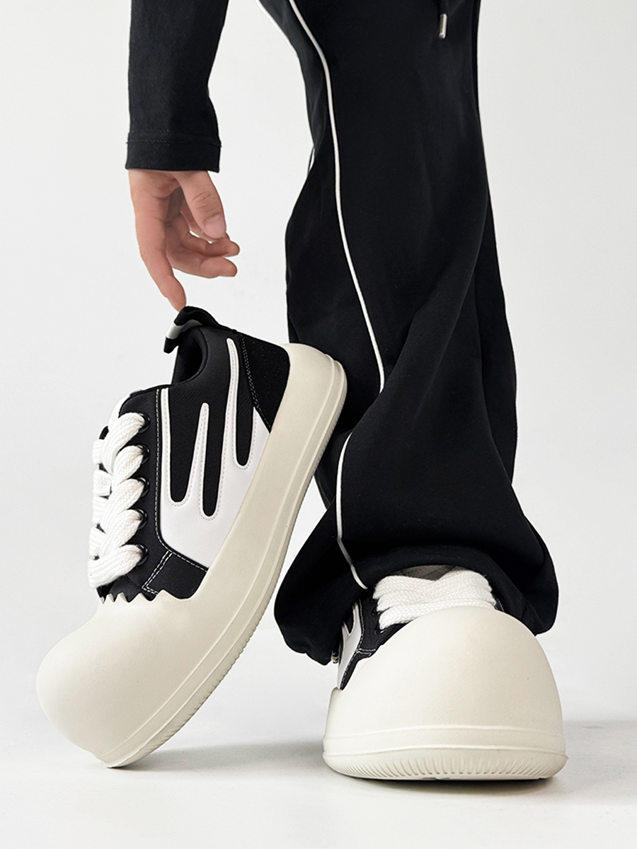 American-Style Mickey Mouse Head Canvas Sneakers - Unisex Sports Loafers with Milk-Flavored Sole and Raised Toe American-Style Mickey Mouse Head Canvas Sneakers - Unisex Sports Loafers with Milk-Flavored Sole and Raised Toe