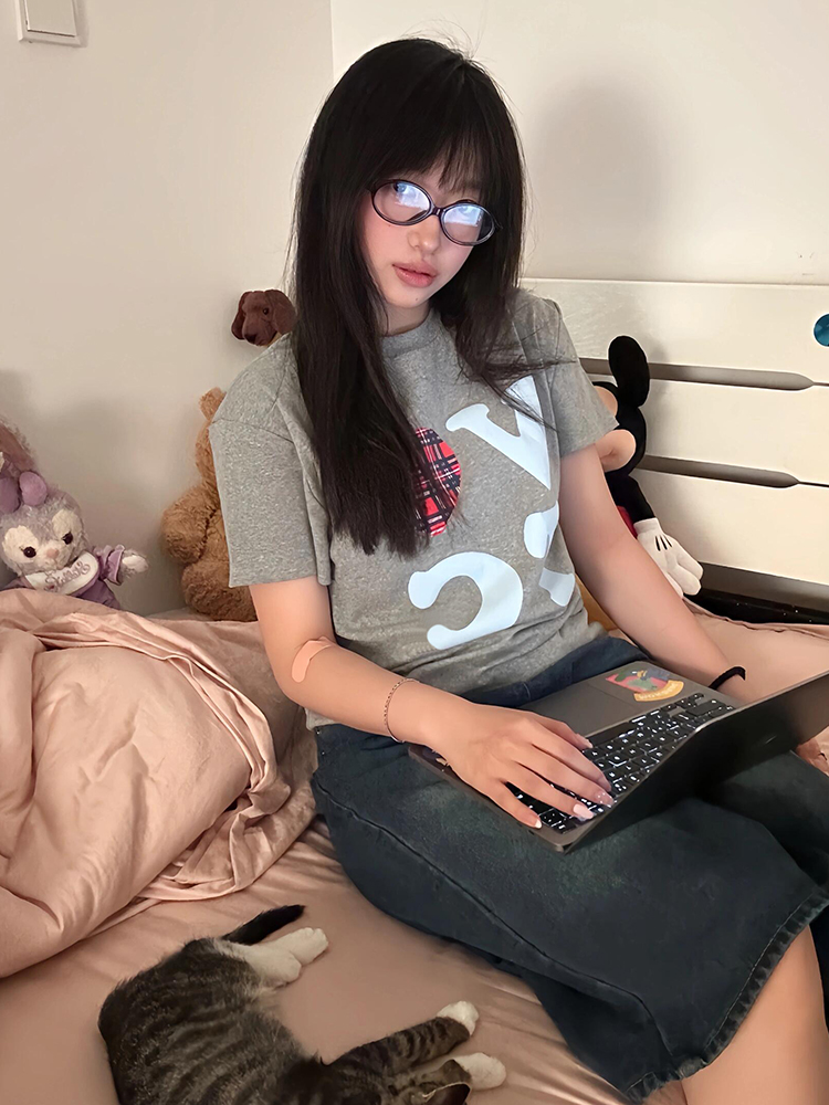 American Style Oversized Short Sleeve Women's Summer Heart Letter Print Loose Round Neck T-Shirt | High Street Fashion American Style Oversized Short Sleeve Women's Summer Heart Letter Print Loose Round Neck T-Shirt | High Street Fashion