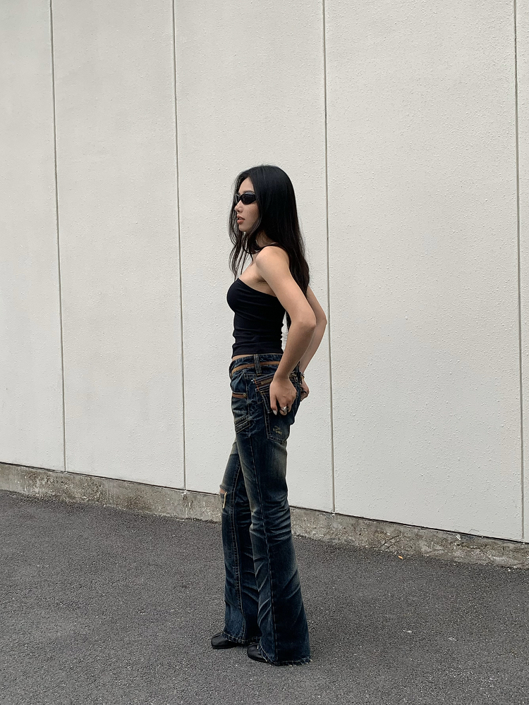 Anti-Industrialization Low-Rise Jeans with Bombing Leg Shape for a Unique Cowboy Heavy Industry Look Anti-Industrialization Low-Rise Jeans with Bombing Leg Shape for a Unique Cowboy Heavy Industry Look