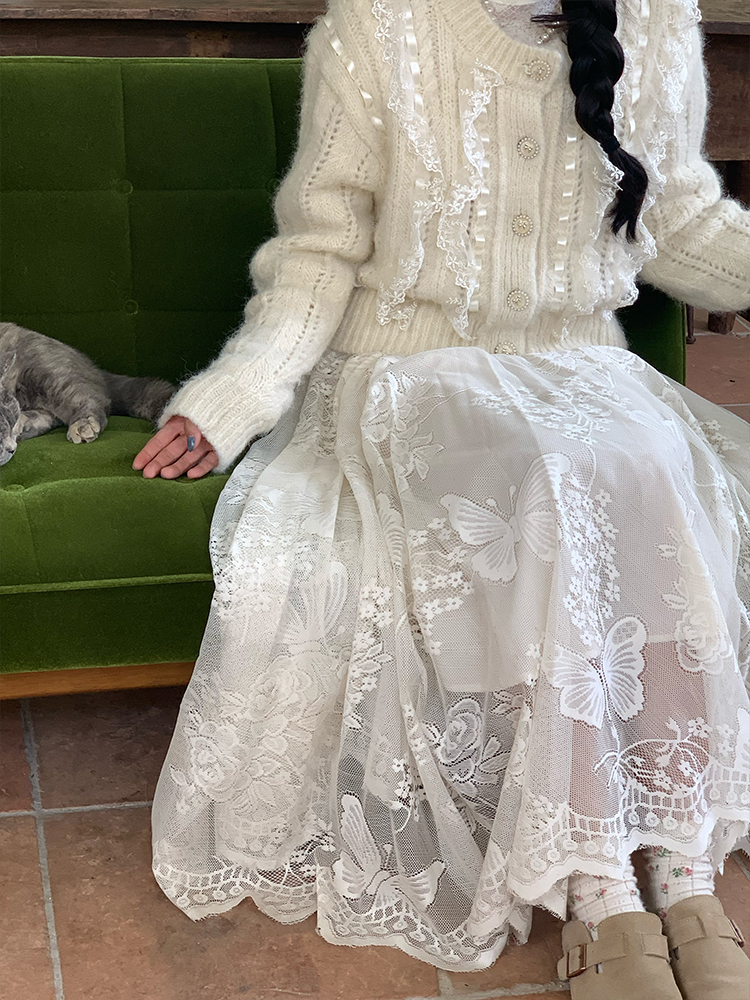 Apricot Butterfly Lace Midi Skirt for Women - Loose A-Line Vintage Style Long Skirt for Autumn and Winter Fashion Apricot Butterfly Lace Midi Skirt for Women - Loose A-Line Vintage Style Long Skirt for Autumn and Winter Fashion