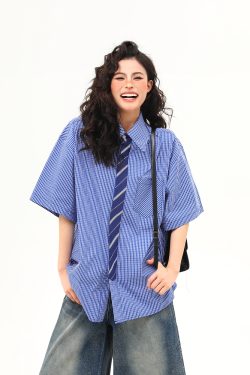 Artistic Blue Plaid Short Sleeve Shirt for Men and Women, Loose Versatile College Style, Retro 90s A-Z Summer Fashion Top
