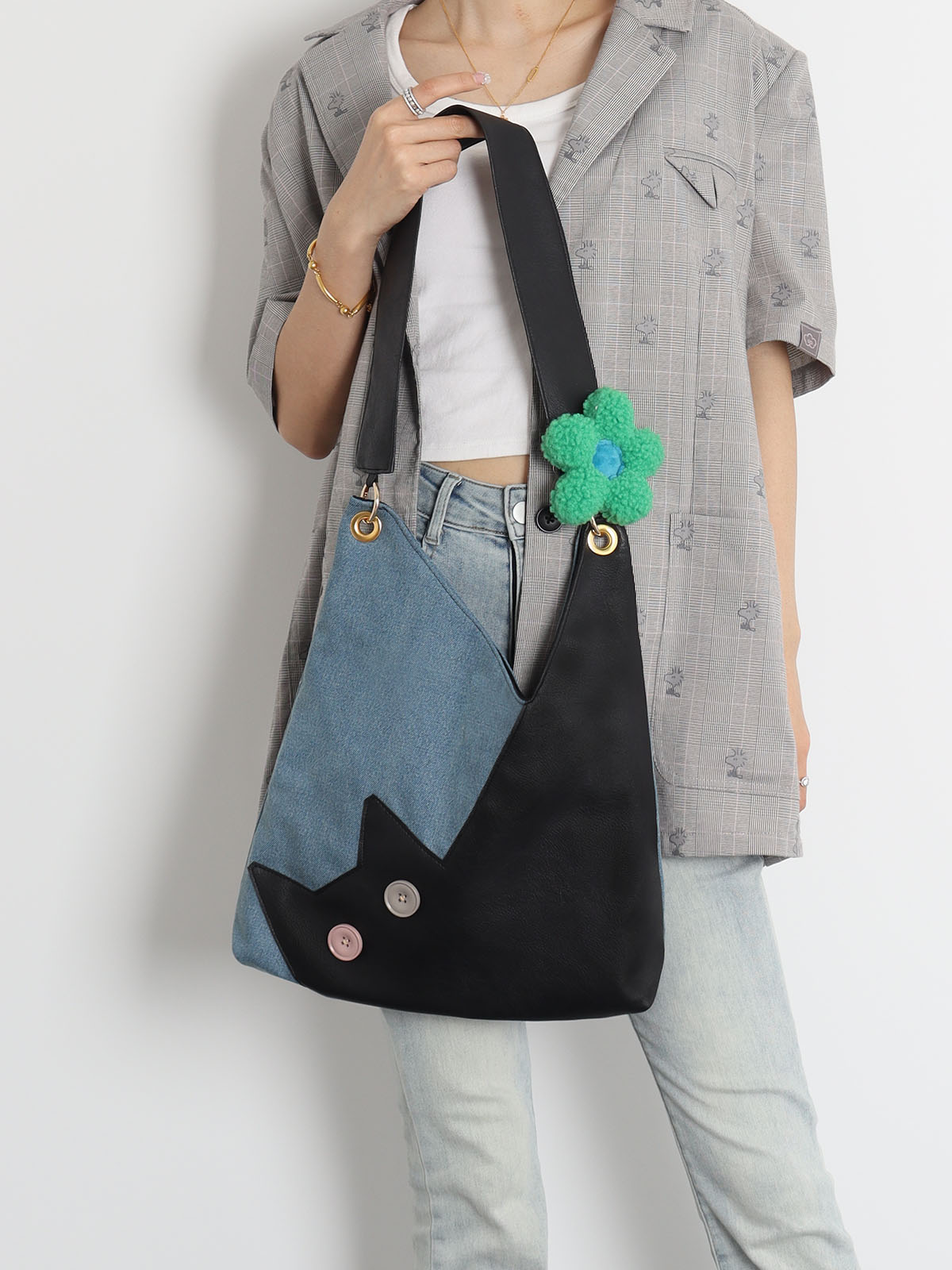 Artistic Color-Blocking Cat Plaid Denim Large-Capacity Shoulder Crossbody Bag - Cute Niche Style for Everyday Use Artistic Color-Blocking Cat Plaid Denim Large-Capacity Shoulder Crossbody Bag - Cute Niche Style for Everyday Use