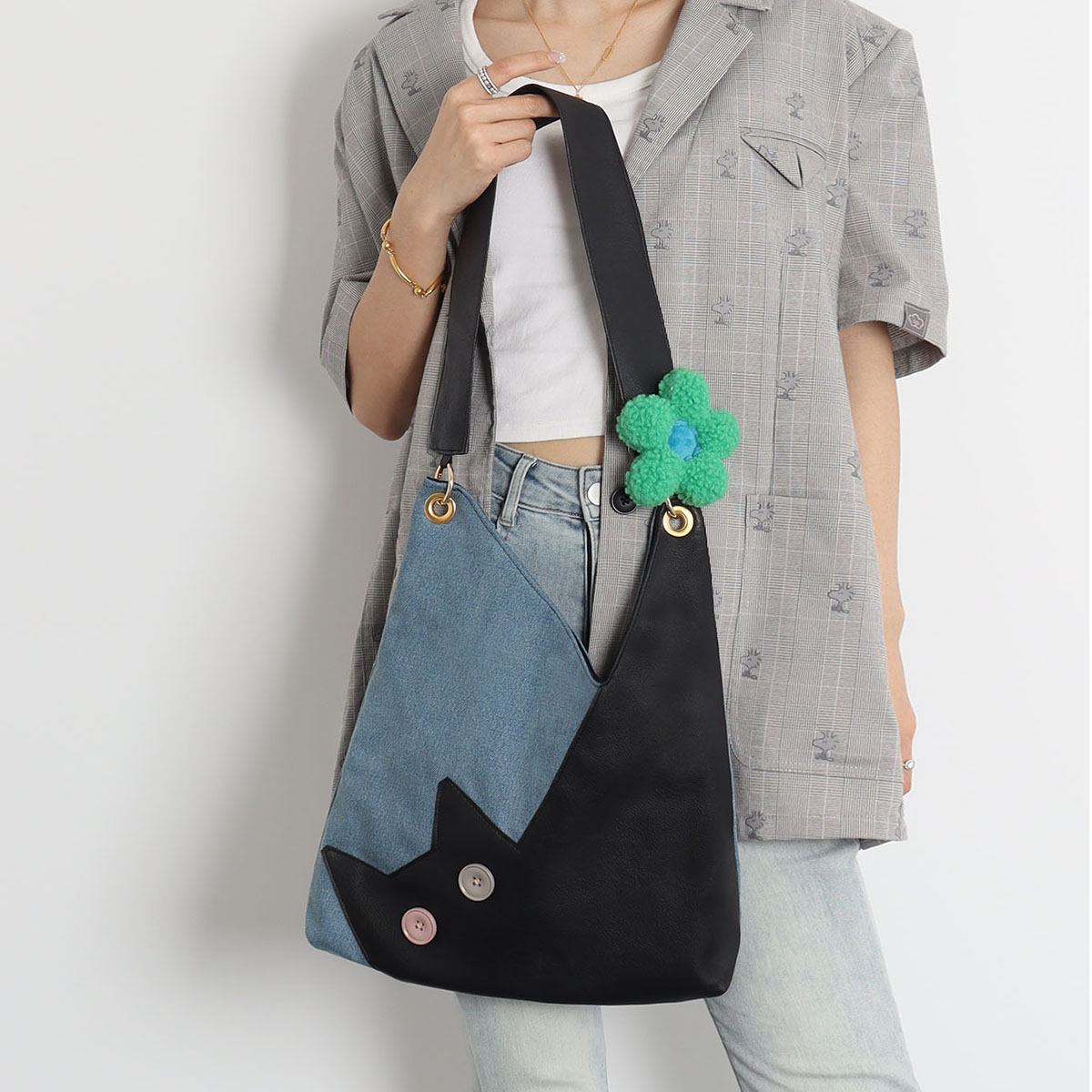 Artistic Color-Blocking Cat Plaid Denim Large-Capacity Shoulder Crossbody Bag - Cute Niche Style for Everyday Use Artistic Color-Blocking Cat Plaid Denim Large-Capacity Shoulder Crossbody Bag - Cute Niche Style for Everyday Use