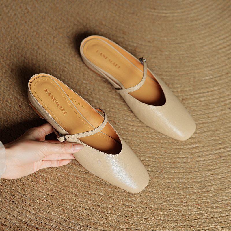 Artistic Minimalist Slip-On Flat Sandals with Buckle - Slim-Fit Closed-Toe Casual Outdoor Footwear Artistic Minimalist Slip-On Flat Sandals with Buckle - Slim-Fit Closed-Toe Casual Outdoor Footwear