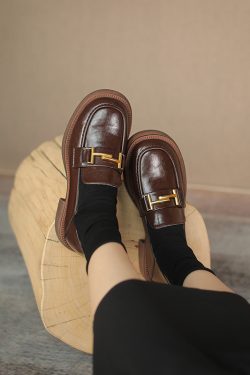 Artistic Retro British Style Chunky Heel Loafers with Gold Buckle - Women's Thick-Soled Leather Flats - Trendy Y2K Fashion