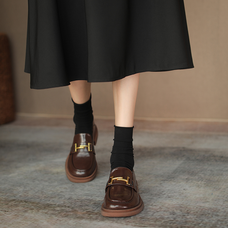 Artistic Retro British Style Chunky Heel Loafers with Gold Buckle - Women's Thick-Soled Leather Flats - Trendy Y2K Fashion Artistic Retro British Style Chunky Heel Loafers with Gold Buckle - Women's Thick-Soled Leather Flats - Trendy Y2K Fashion