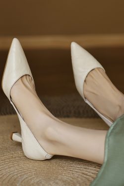 Artistic Retro Genuine Leather High Heels for Women - Pointed Toe, Shallow Mouth, Thin Commuting Shoes, French Style