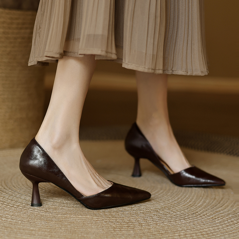 Artistic Retro Genuine Leather High Heels for Women - Pointed Toe, Shallow Mouth, Thin Commuting Shoes, French Style Artistic Retro Genuine Leather High Heels for Women - Pointed Toe, Shallow Mouth, Thin Commuting Shoes, French Style