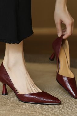 Artistic Retro Genuine Leather High Heels for Women - Pointed Toe, Shallow Mouth, Thin Commuting Shoes, French Style