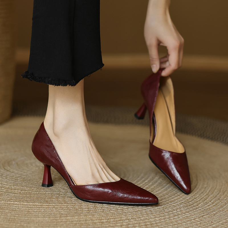 Artistic Retro Genuine Leather High Heels for Women - Pointed Toe, Shallow Mouth, Thin Commuting Shoes, French Style Artistic Retro Genuine Leather High Heels for Women - Pointed Toe, Shallow Mouth, Thin Commuting Shoes, French Style