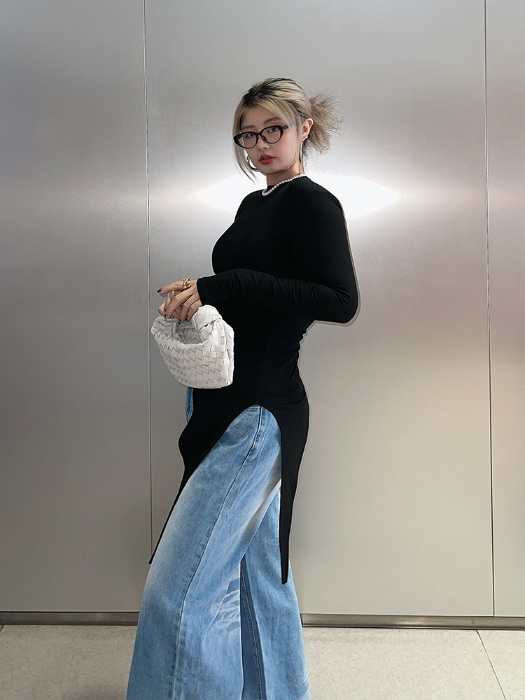 Asymmetrical Long Sleeve T-Shirt for Women - Minimalist Korean Style Slim Fit Top - Fashionable Spring 2025 Design Asymmetrical Long Sleeve T-Shirt for Women - Minimalist Korean Style Slim Fit Top - Fashionable Spring 2025 Design