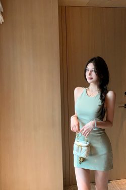 Backless Halter Neck Summer Dress with Chest Pad, Knitted Bodycon Mini Skirt, Jasmine and Black Tea Colors, Y2K Style