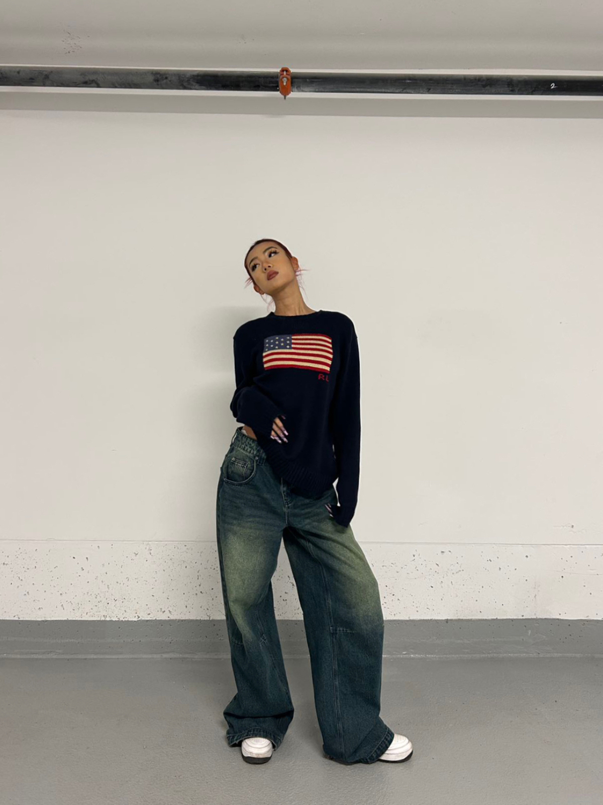 Baggy Skate Pants for Girls - Film-Style Yellow and Blue Wash Slimming Jeans, 90s Inspired Streetwear Fashion Baggy Skate Pants for Girls - Film-Style Yellow and Blue Wash Slimming Jeans, 90s Inspired Streetwear Fashion