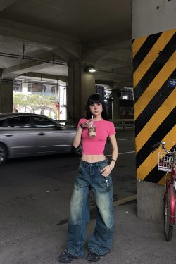 Baggy Skate Pants for Girls - Film-Style Yellow and Blue Wash Slimming Jeans, 90s Inspired Streetwear Fashion