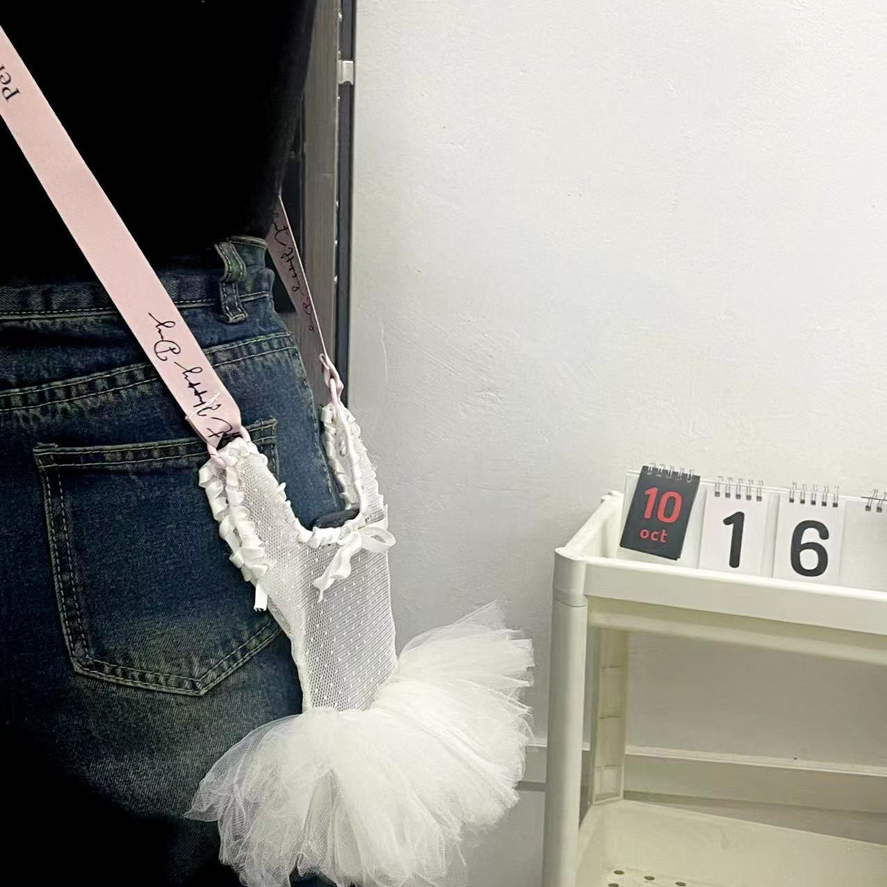 Ballet-Style Heart Phone Bag with Pearl Chain, Mesh Crossbody Tote for Girls - Cute and Chic Accessory Ballet-Style Heart Phone Bag with Pearl Chain, Mesh Crossbody Tote for Girls - Cute and Chic Accessory