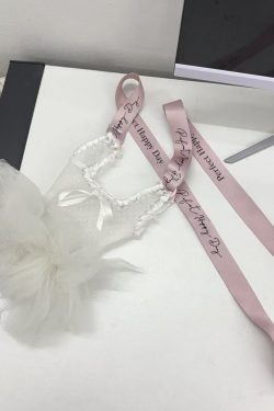 Ballet-Style Heart Phone Bag with Pearl Chain, Mesh Crossbody Tote for Girls - Cute and Chic Accessory