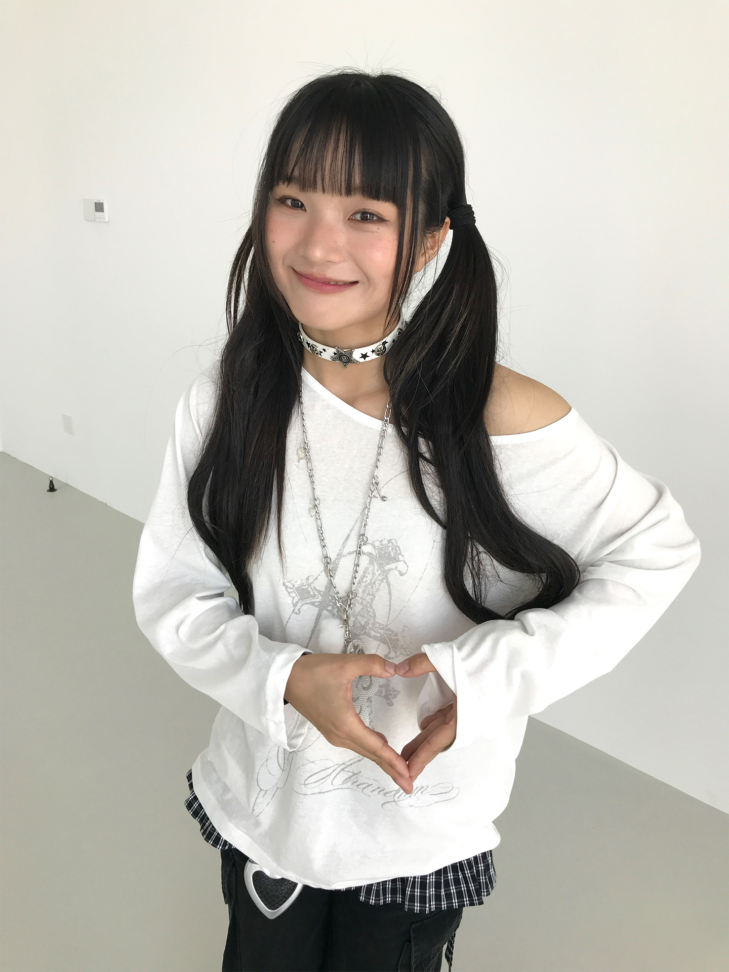 Basil Off-Shoulder One-Shoulder Sheer Long Sleeve Cold Shoulder Top for Sun Protection - Trendy Original Print Fashion Top Basil Off-Shoulder One-Shoulder Sheer Long Sleeve Cold Shoulder Top for Sun Protection - Trendy Original Print Fashion Top