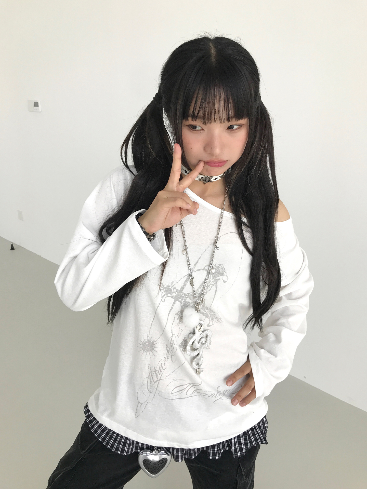 Basil Off-Shoulder One-Shoulder Sheer Long Sleeve Cold Shoulder Top for Sun Protection - Trendy Original Print Fashion Top Basil Off-Shoulder One-Shoulder Sheer Long Sleeve Cold Shoulder Top for Sun Protection - Trendy Original Print Fashion Top