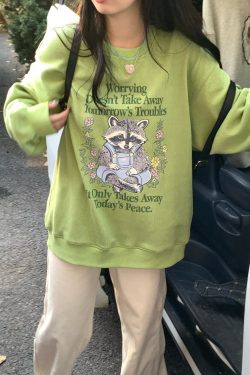 Bear Apocalypse Green Retro Printed Sweatshirt for Women - Vintage Style Thick Pullover for Spring and Autumn Fashion