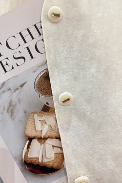 Beige French Chic Linen Short-Sleeve Coat for Women - 2025 Summer Petite Fashion Top