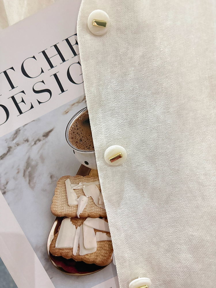 Beige French Chic Linen Short-Sleeve Coat for Women - 2025 Summer Petite Fashion Top Beige French Chic Linen Short-Sleeve Coat for Women - 2025 Summer Petite Fashion Top