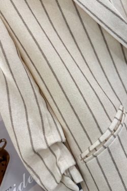 Beige Striped Three-Quarter Sleeve Blazer for Women - 2025 Summer Korean Style Commuter Fashion with High-End Feel